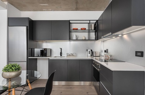 Cape Town City Centre Apartment | Lovely and Stylish Apartment l De Waterkant