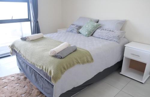 Gonubie Apartment | Lovely beach getaway in gonubie.