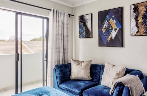 Bloubergstrand Apartment | Lovely cozy new one bedroom