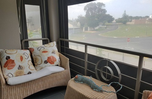 Flamingo Vlei Apartment | Lovely Family Holiday Apartment (JJ)