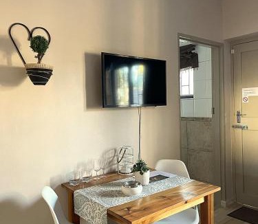 Welgemoed Apartment | Lovely Guest Suite for Family of 4