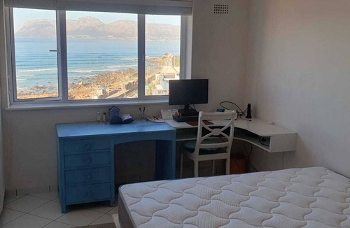 Redhill Condo | Lovely Home