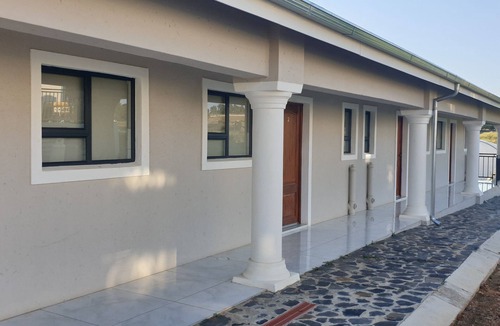 Centurion Apartment | Lovely Modern Apartments next to Lanseria Airport
