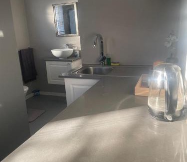 Summerstrand Apartment | Lovely, quite flat near beach,41Jenvey