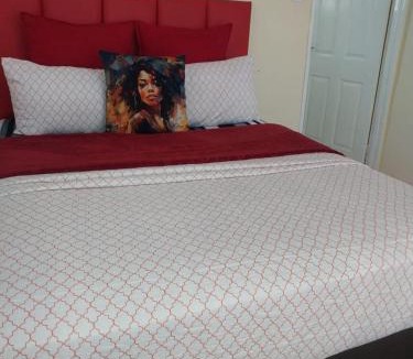 Kareeberg House | Lovers Way Guest House In Mafikeng