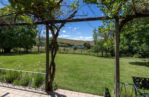 Katberg House | Lowestoffe Country Lodge - Trout