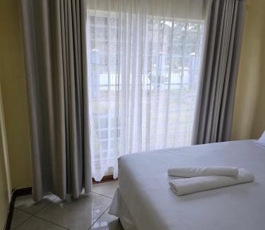 Summerstrand Bed & Breakfast | LPM Guests BV