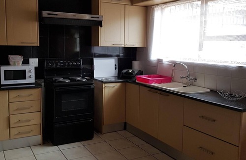Die Bos House | Lucia`s-Self Catering Strand Western Cape