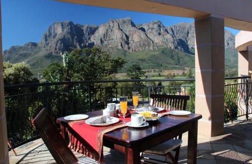 Pniel Bed & Breakfast | Lumley's Place Guesthouse