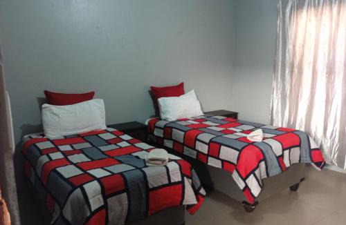 Bronkhorstspruit Bed & Breakfast | Lux contractors accommodation