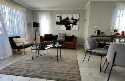 Greater Johannesburg Metropolitan Area Apartment | Lux Homes Property's