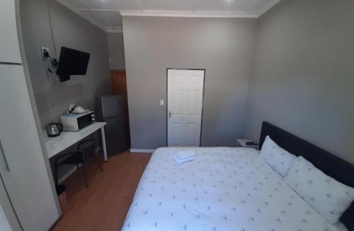 Westdene House | Lux Rooms on 37