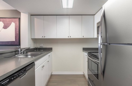 South Beach Apartment | Lux South Beach 1BR w/Gym, Pool, Spa, near Muni, by Blueground