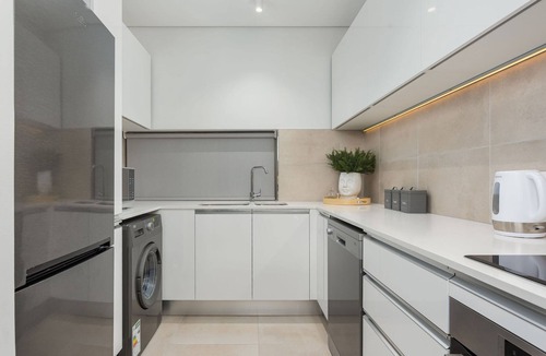Bo'Kaap Apartment | Luxe De Waterkant Apartment | WiFi | Views