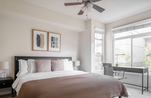 Hillsdale Apartment | Luxe San Mateo 2BR w/ W/D, Lounge & Pool, nr hospital, by Blueground