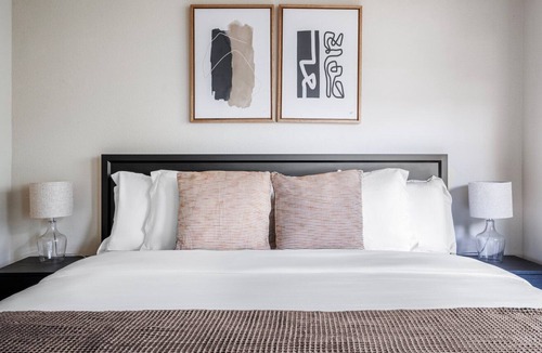 Hillsdale Apartment | Luxe San Mateo 2BR w/ W/D, Lounge & Pool, nr hospital, by Blueground
