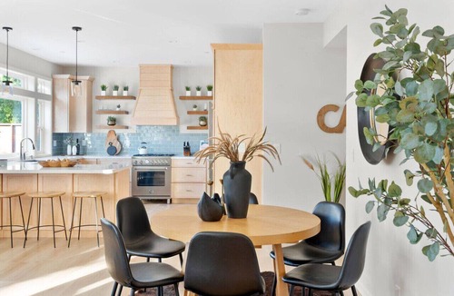 Bodega Bay House | Luxe Surf Shack | Rooftop Hot Tub, Games + Near Beach
