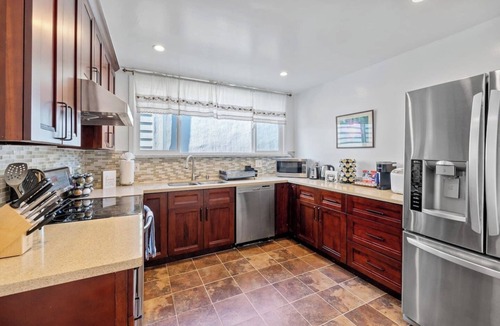 Westlake House | LuxoStays! | 5 Bed |Westlake Mall| #Family #SF