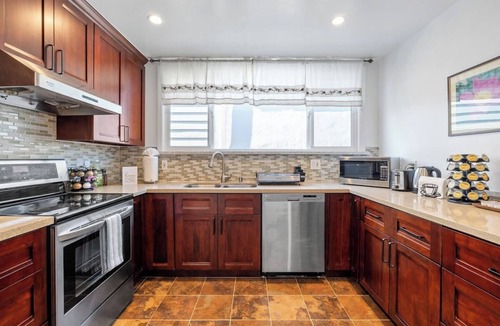 Westlake House | LuxoStays! | 5 Bed |Westlake Mall| #Family #SF