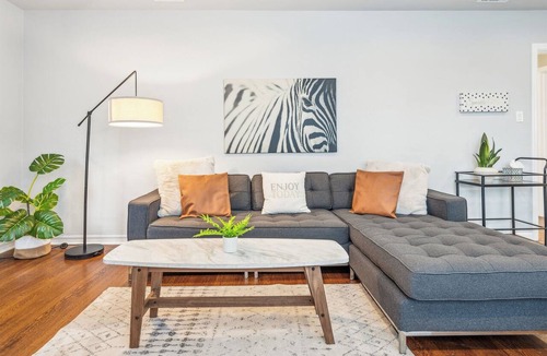 Burlingame Terrace Apartment | LuxoStays l! ! Lovely 2BR #SFO #Train #Laundry