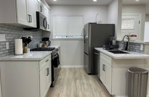 Vallejo House | LUXOStays | Spacious Getaway Near Six Flags & Napa Valley