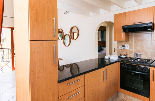 Lone Hill Apartment | Luxurious 1 Bedroom Furnished Loft apartment