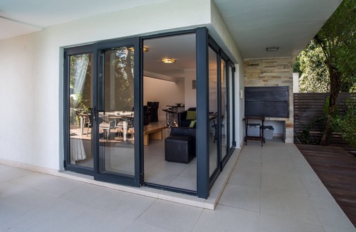 Scott Estate Villa | Luxurious 4 bedroom house with private pool.