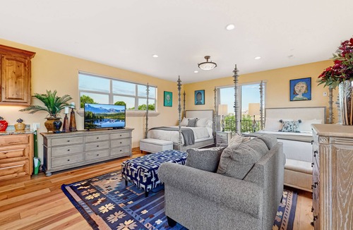 Santa Rosa House | Luxurious 6200sq private Wine Country Estate breathtaking views 3acre property