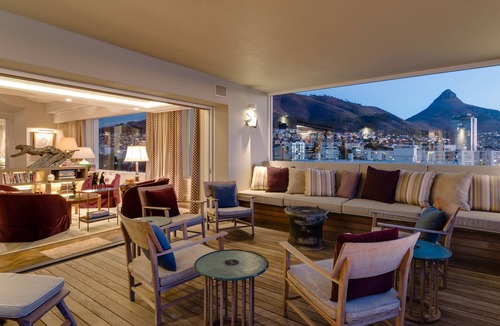 Mouille Point Apartment | Luxurious Exclusive 4 Bedroom Penthouse Cape Town