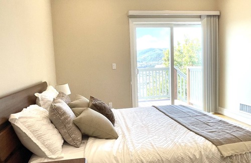 Visitacion Valley House | Luxurious New Built 3BR/3BA Home-Easy Acess to SFO Freeways North and South Bay