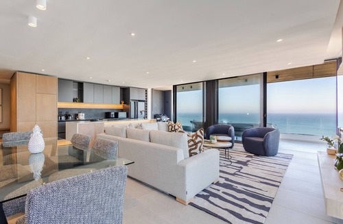Umdloti Apartment | Luxurious Penthouse with Breathtaking Ocean Views