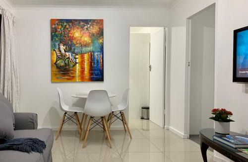 Pinelands House | Luxurious Pinelands