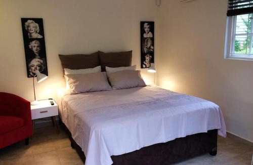 Ballito Apartment | Luxurious Room in excellent proximity to Beach
