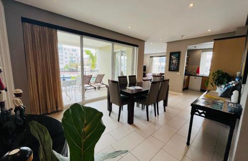 Victoria and Alfred Waterfront Apartment | Luxurious Secure V&A Waterfront Apt