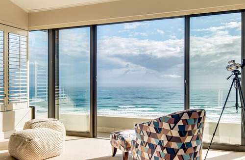 Cape Peninsula Villa | Luxurious villa with spectacular ocean views | with pool and solar power