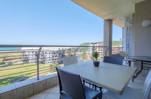 Durban Point Apartment | LUXURY 2 BEDROOM APARTMENT - DBN THE SAILS WATERFRONT