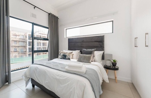 Ballito Apartment | Luxury 2 - Bedroom Upper Floor Apartment
