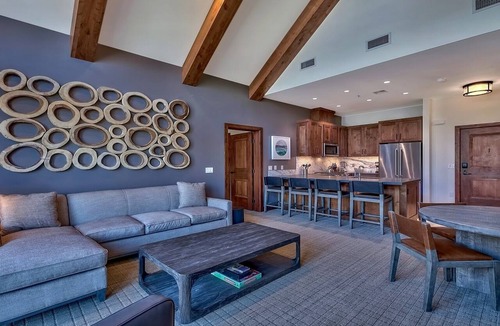 Lakeside Park Condo | Luxury 2Br Residence steps from Heavenly Village & Gondola