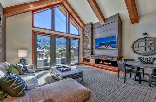 Lakeside Park Condo | Luxury 2br Steps From Heavenly Village & Gondola 2 Bedroom Condo by RedAwning