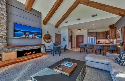 Lakeside Park Condo | Luxury 2br Steps From Heavenly Village & Gondola 2 Bedroom Condo by RedAwning
