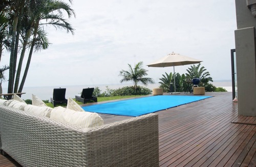 Blythedale Villa | Luxury 4-bedroom Sea-view villa in Blythedale Beach