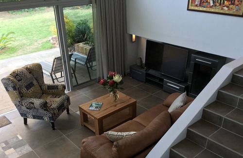 Stellenbosch Villa | Luxury 4 Bedroom Villa With Private Pool And Garden In Stellenbosch
