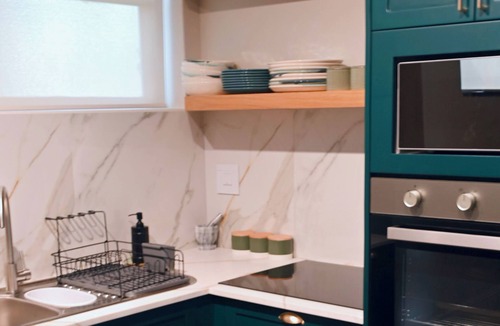 Stellenbosch Central Apartment | Luxury African Gem in Historic Stellenbosch