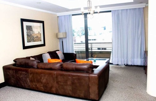 Sandown Hotel | Luxury apartment in Raphael penthouse suite