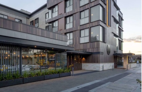 Menlo Park Apartment | Luxury awaits at the Park James Hotel—just 18 minutes from Levi’s Stadium.