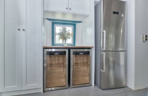 Struisbaai House | Luxury Beach Home | Games room & Braai | Pet friendly