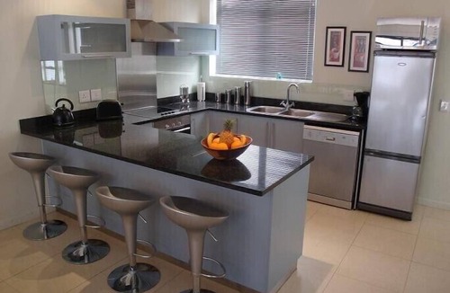 Cape Town City Centre Apartment | Luxury designer apartment in the heart of Cape Town, 3 mountain view, free wifi