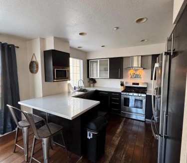 North San Jose Villa | Luxury Executive Townhome in San Jose Ideal for Business, Extended Stays