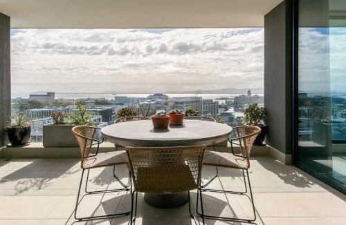 Green Point Apartment | Luxury Green Point Apartment with Ocean Views