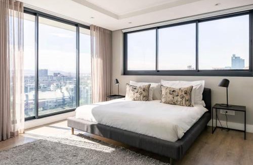 Green Point Apartment | Luxury Green Point Apartment with Ocean Views